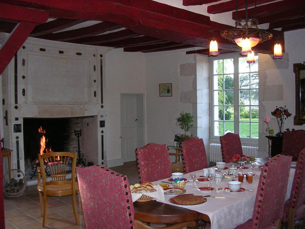 Bed and Breakfast Chateau De La Noblaye Lemere Екстер'єр фото